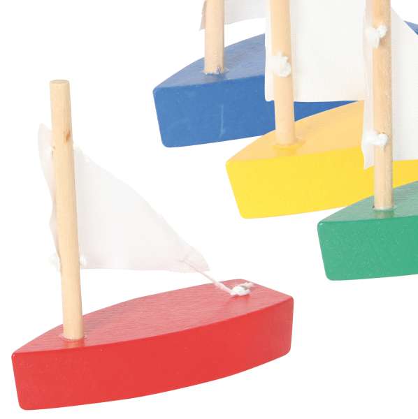 Mini-Segelboot sortiert