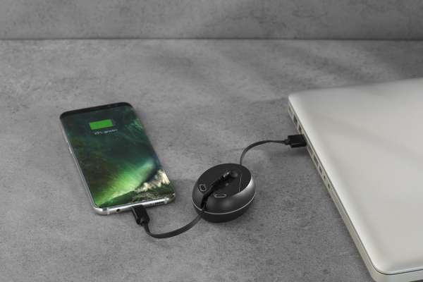 ROLL UP Ausziehbares Multifunktions-Kabel zum Laden und Datenübertragen mit USB-C, Micro-USB und Lig