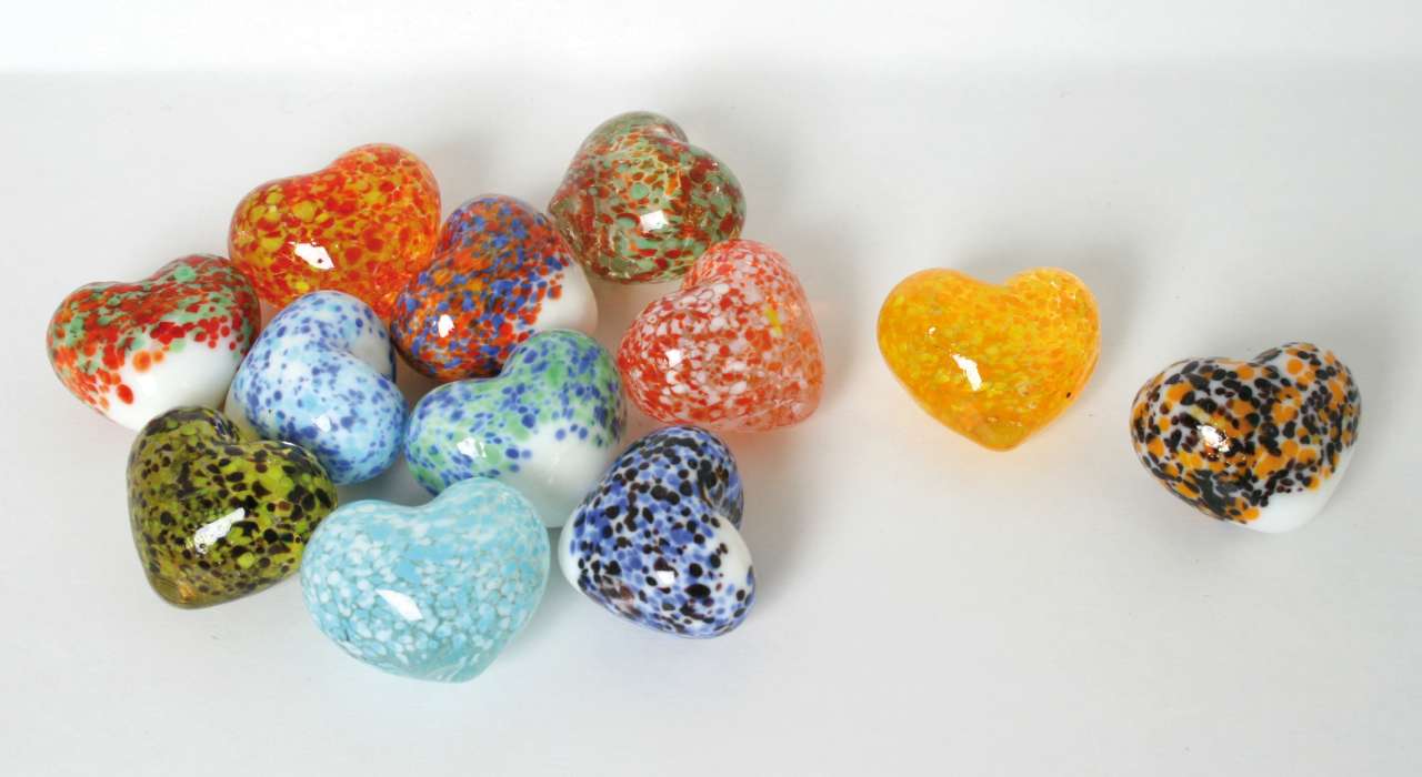 Glas-Herzen gesprenkelt, 12-tlg.