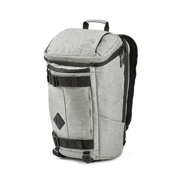 Paso 20L Rucksack aus rPET. Untere Schlaufen. Laptops bis 17"
