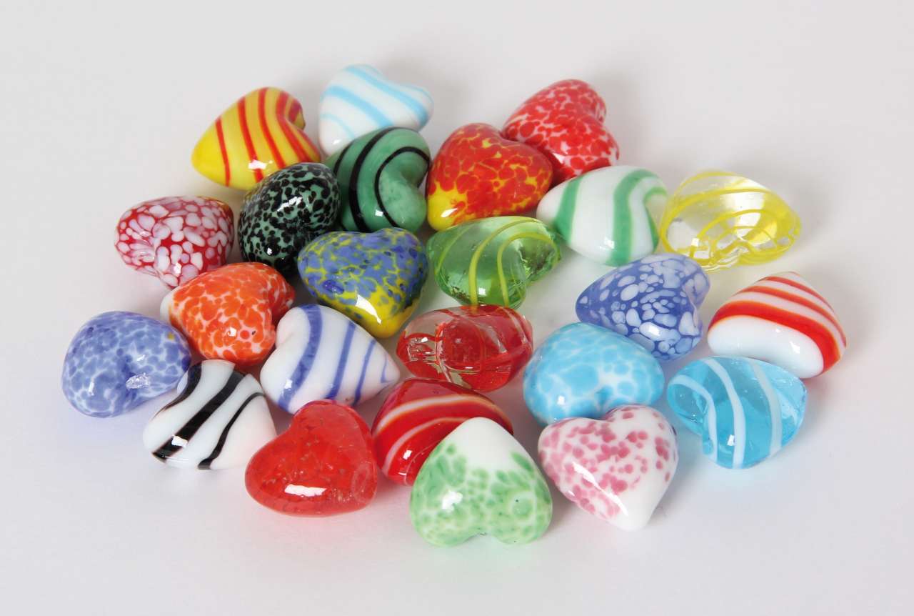 Glas-Herzen klein gemischt, 24-tlg.