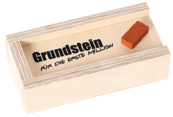 Geldkiste Grundstein für die erste Million