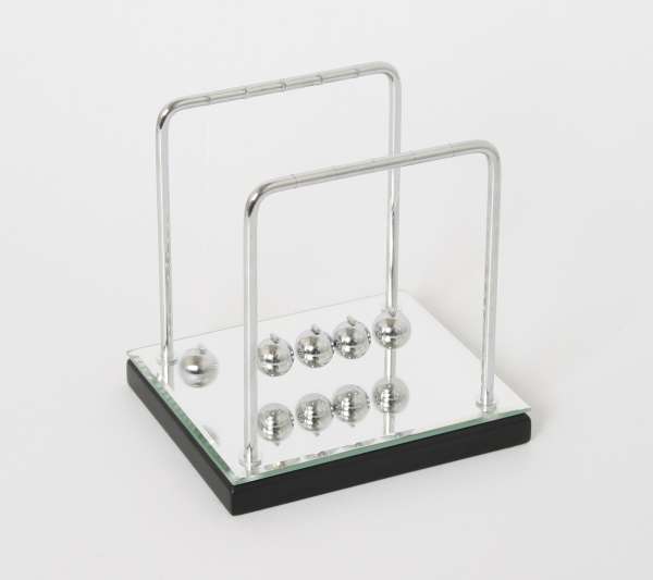 Kugelspiel mit Spiegelsockel 14 cm