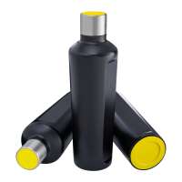 Flasche schwarz, Deckel gelb, Boden gelb