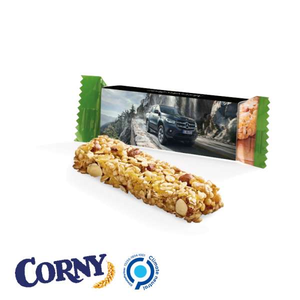 Corny Müsliriegel im Werbeschuber