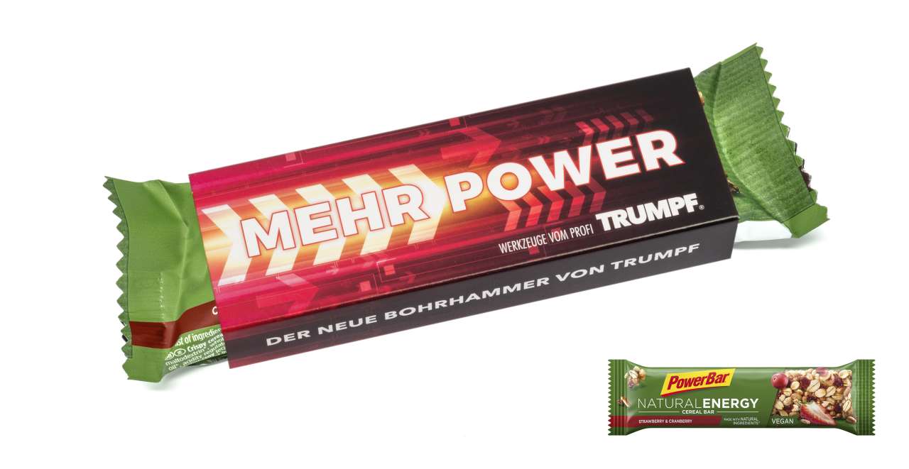 Powerbar Energy Riegel im Werbeschuber